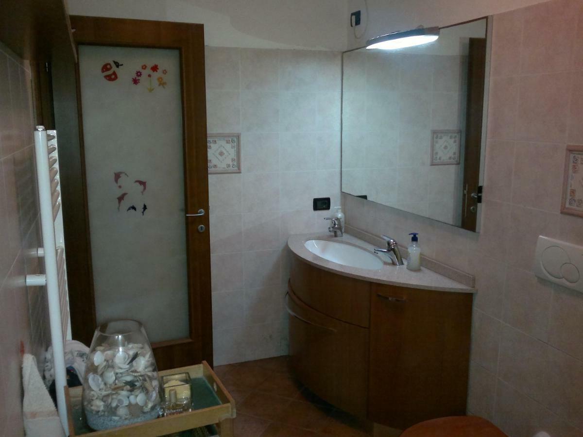 Appartamento Terrazza Vista Mare Mozzafiato モネーリア エクステリア 写真