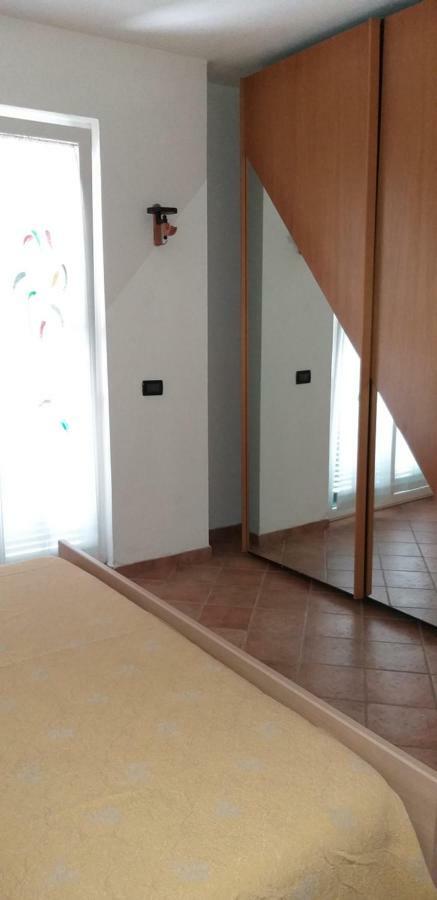 Appartamento Terrazza Vista Mare Mozzafiato モネーリア エクステリア 写真